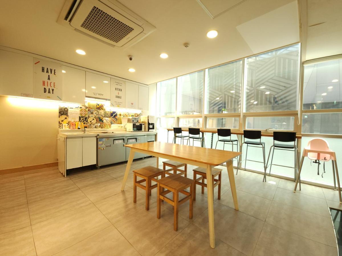 Oyo Hostel Myeongdong 1 Seul Zewnętrze zdjęcie