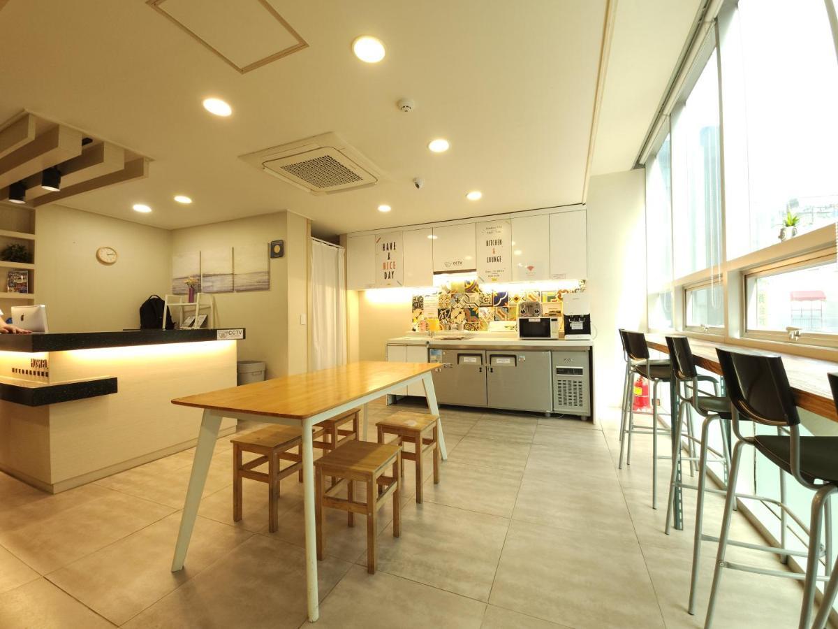 Oyo Hostel Myeongdong 1 Seul Zewnętrze zdjęcie